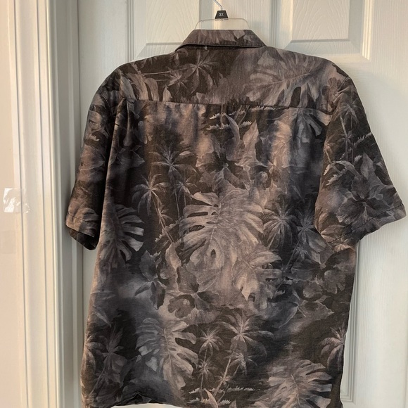 Caribbean Joe Mens Black & Geay Hawaiian Button Down Shirt Size XL Short Sleeve - Picture 2 of 7